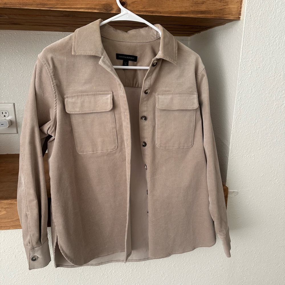 Banana Republic women Beige Corduroy Shirt Jacket